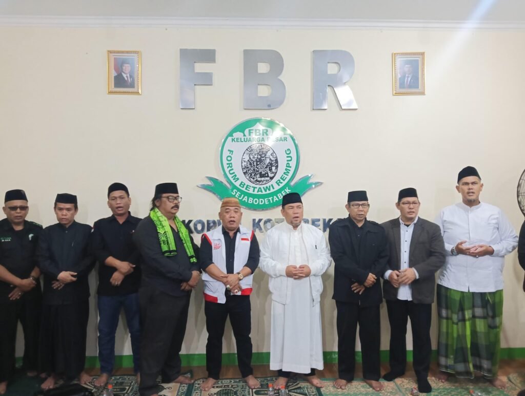 Perayaan Maulid Nabi dan Deklarasi Dukungan Heri Koswara oleh FBR Kota Bekasi.